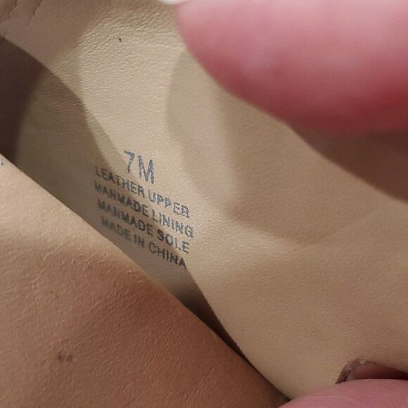 Gianni Bini Genoveen, Beige Open Toe Chunky, Leather Sling Back Heel, Size 7M - Picture 7 of 11